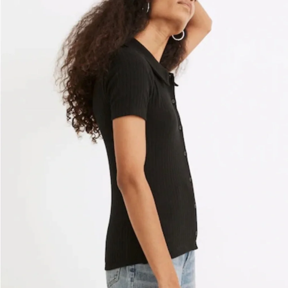 Madewell Ribbed Polo Button-Front Tee - Picture 4 of 7
